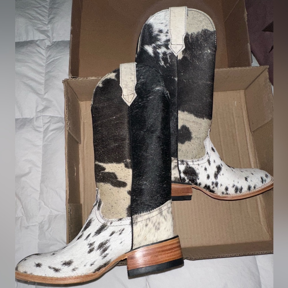 Cowhide Patterned Heeled Boots - image 3
